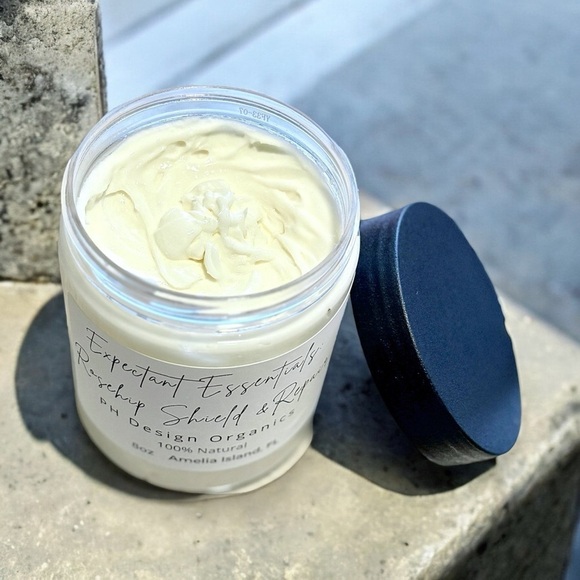 Expectant Essentials: Rose hip Shield & Repair 8oz‎ Body Butter - Picture 6 of 9